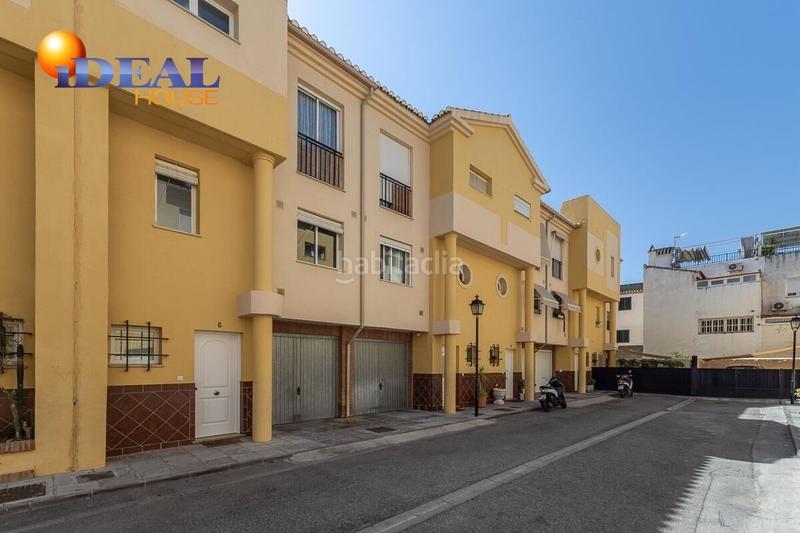 Foto f936e462-73ec-4293-92c0-300813c8239c. Casa adosada en calle de manuel de falla 10 tu casa ideal te espera en los ! tranquilidad, vistas y espacio para toda la familia en Ogíjares