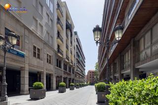 Appartement à Angel ganivet 13. En venta piso en granada centro con terraza en ganivet