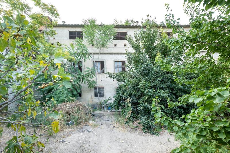 Foto 207374dd-0f11-4564-bed4-c83f66fa5b08. Terreno residencial en calle de granada de Iznalloz oportunidad única granada en Iznalloz