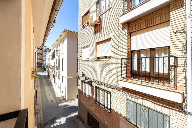 Foto 6cf00465-5b12-4268-8cd8-9eba8d999aea. Apartamento en calle calle de belén en venta apartamento en el corazón del realejo en Granada