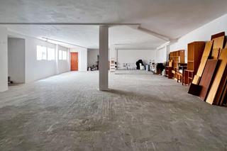 Geschäftsraum in Plaza plaza del duque de mandas, 16 30. Oficina ideal para despacho profesional o cambio a vivienda en e