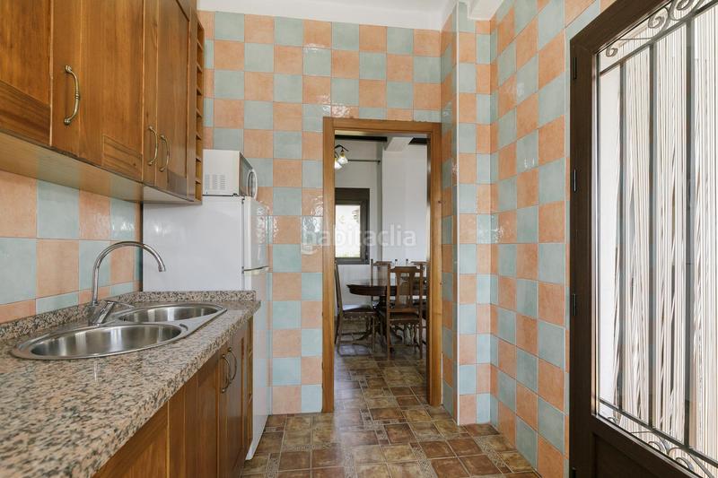 Foto 143f0c03-2bff-4ade-a377-757c39883e1f. Business premise in plaza del polígono in La Paz Granada