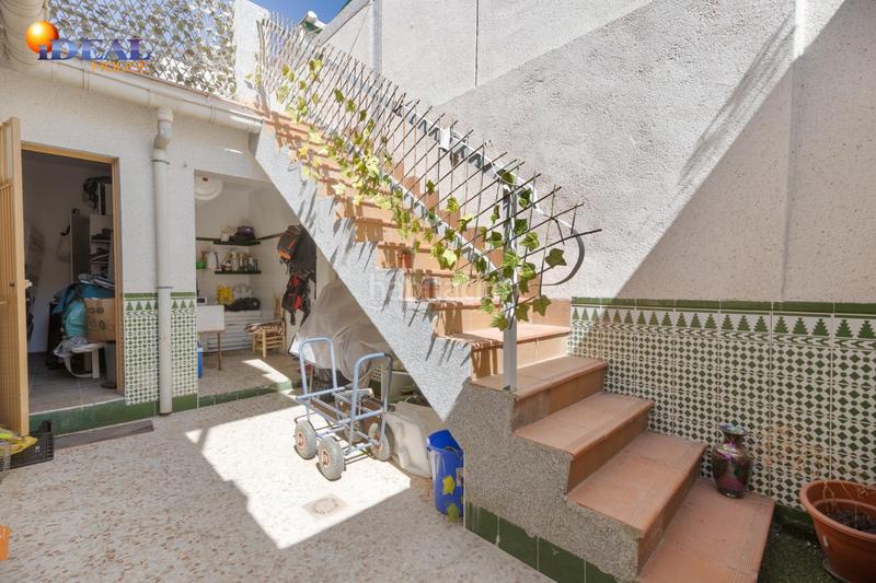 Foto b73e98af-b04e-46f9-8e8d-49f469e80e2d. Doppelhaus in calle de periana 8 in Zafarraya