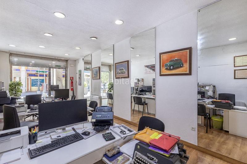 Foto 1d10ba2f-1d6e-4900-a8bd-48a45a9efd98. Local commercial dans calle ángel ganivet 15 dans San Matías - Realejo Granada