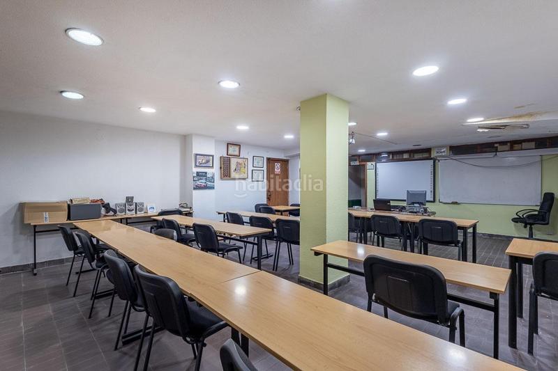 Foto a5a49475-0256-425c-b887-8748481561f6. Local commercial dans calle ángel ganivet 15 dans San Matías - Realejo Granada