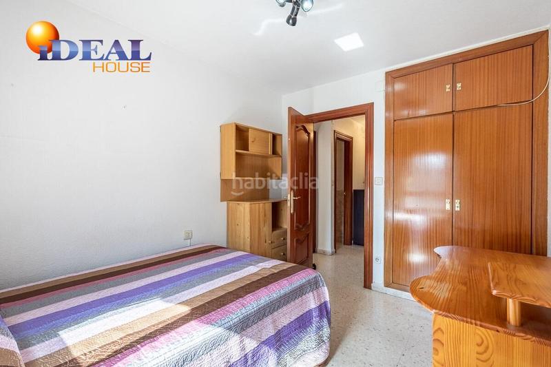 Foto 0e9edeca-9371-4cbe-8f7d-a6b5d874cee2. Appartamento in calle arquitecto jimenez lacal 3 in Granada