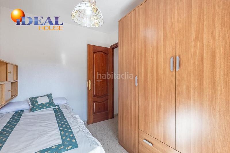Foto 4a83e61b-8a0c-47cf-8916-860cda0d406e. Appartamento in calle arquitecto jimenez lacal 3 in Granada