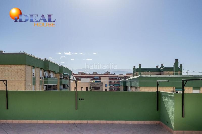 Foto 84bf22a1-2a4e-468c-b625-dce1f1a54e47. Appartamento in calle arquitecto jimenez lacal 3 in Granada