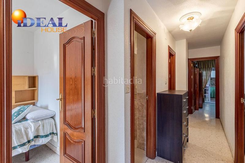Foto d374b6e7-ac54-49e8-b044-2cbbc741a552. Appartamento in calle arquitecto jimenez lacal 3 in Granada