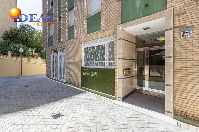 Foto e9f66301-565a-4d3f-8d69-4108aceb7496. Appartamento in calle arquitecto jimenez lacal 3 in Granada