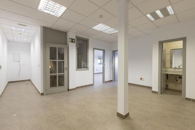 Foto d897e8b4-92ab-4519-bcf9-9f3834e67e9a. Nave industrial en calle calle el romeral nave industrial en venta en Dúrcal