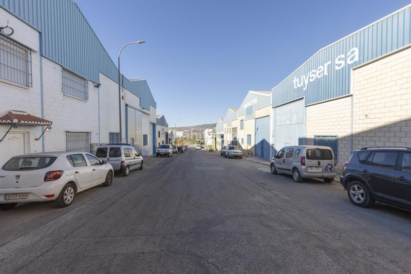 Foto ecfc6944-e268-49e8-9cc7-0cf15bed761c. Nave industrial en calle calle el romeral nave industrial en venta en Dúrcal