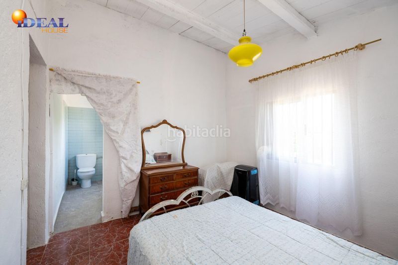 Foto 002a1029-896c-4ff0-800f-fdac49f97ad4. Masía en calle de moraleda a cómpeta 22 encanto rústico con casita y olivos en moraleja de zafayona en Moraleda de Zafayona