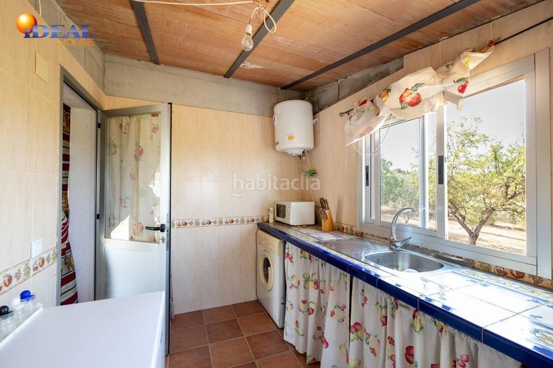 Foto 92980a3f-0cfe-430e-aaf3-6b99d1b51c53. Masía en calle de moraleda a cómpeta 22 encanto rústico con casita y olivos en moraleja de zafayona en Moraleda de Zafayona