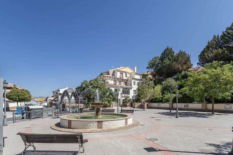 Foto a7fe1014-2d30-4611-b964-ac2b83c8f24b. Local commercial dans calle del maestro noguerol 104 dans Monachil