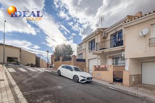 Casa adosada  Bulerias 15. Casa unifamiliar en huetor vega