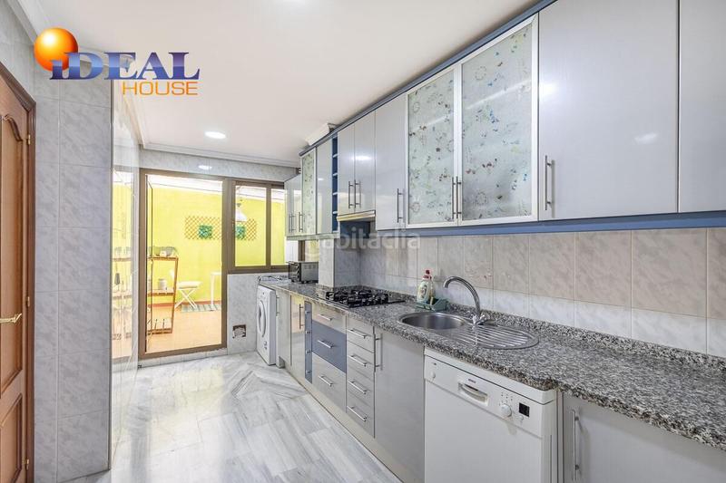 Foto e8b91590-b76a-4ed4-9518-02d837b46517. Flat in Motril ciudad Motril