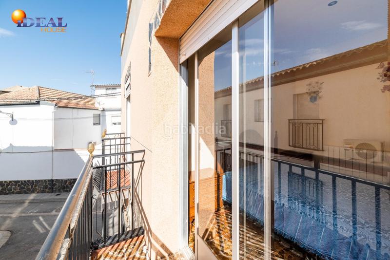 Foto 5dbeec75-a54d-439b-bb37-2618f3bc48dd. Maison jumelée dans calle rosa 1 dans Santa Fe