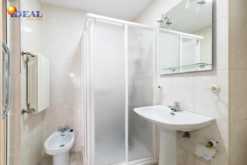 Foto 787f5ea3-7c53-4658-96be-24cc6bf34433. Maison jumelée dans calle rosa 1 dans Santa Fe