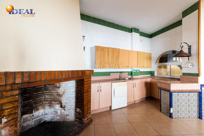 Foto 8eeca110-d6a0-4fc1-88cf-5eda908a9471. Maison jumelée dans calle rosa 1 dans Santa Fe