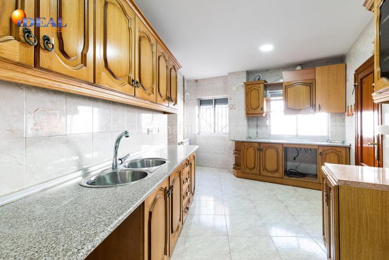 Foto 920a6a73-2743-4389-9c0c-e657c3df64b2. Maison jumelée dans calle rosa 1 dans Santa Fe