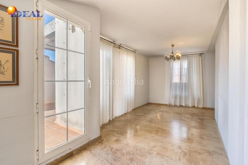 Foto 01a5f363-f711-48cb-8113-caed6ca8358e. Reihenhaus mit heizung parking in San Miguel Armilla