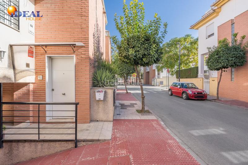 Foto 08f3941b-b7d1-48ce-9b12-ddf0745428fb. Reihenhaus mit heizung parking in San Miguel Armilla