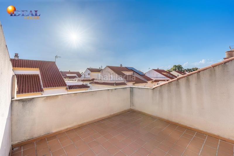 Foto 75ffc3ff-cb29-44db-bd8f-badbe3e3d92a. Reihenhaus mit heizung parking in San Miguel Armilla