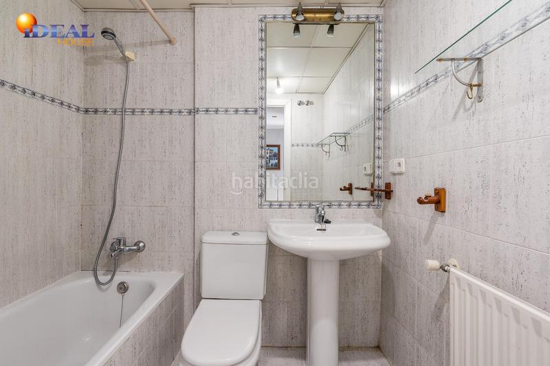 Foto 95880d2d-3a20-4315-a462-9bc4e4486cfe. Reihenhaus mit heizung parking in San Miguel Armilla