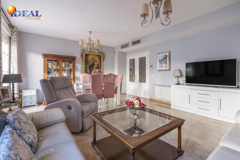 Foto de7616b5-49f6-4057-b4b2-c2cf12663ca7. Reihenhaus mit heizung parking in San Miguel Armilla