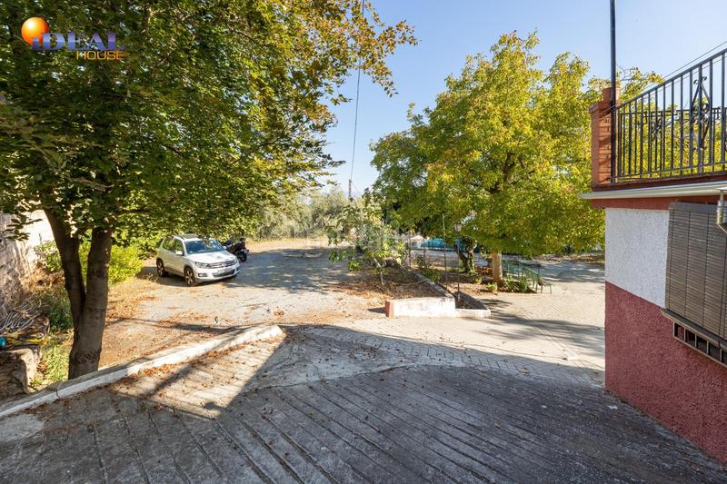 Foto 4f2c2037-7a4c-4286-a45b-2700575f2e31. Xalet a calle de emilio muñoz 45 a Dílar