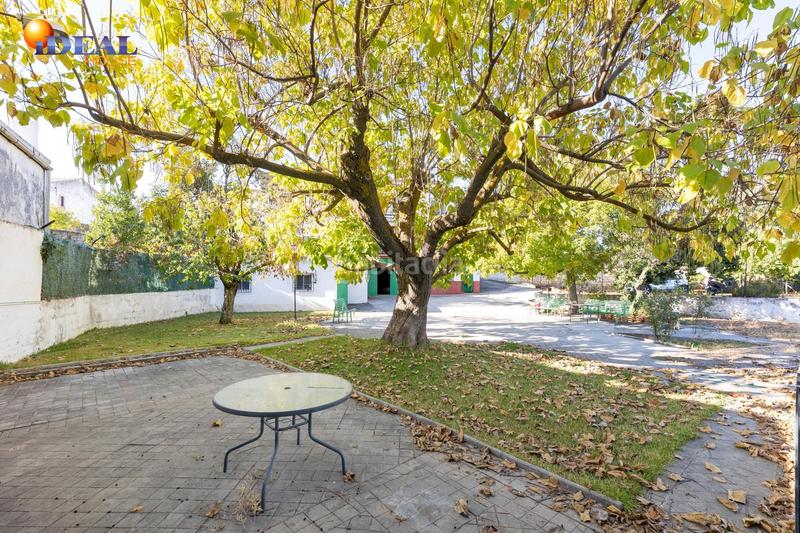 Foto bf47157f-f340-4585-999c-8d3ddfe67c33. Xalet a calle de emilio muñoz 45 a Dílar