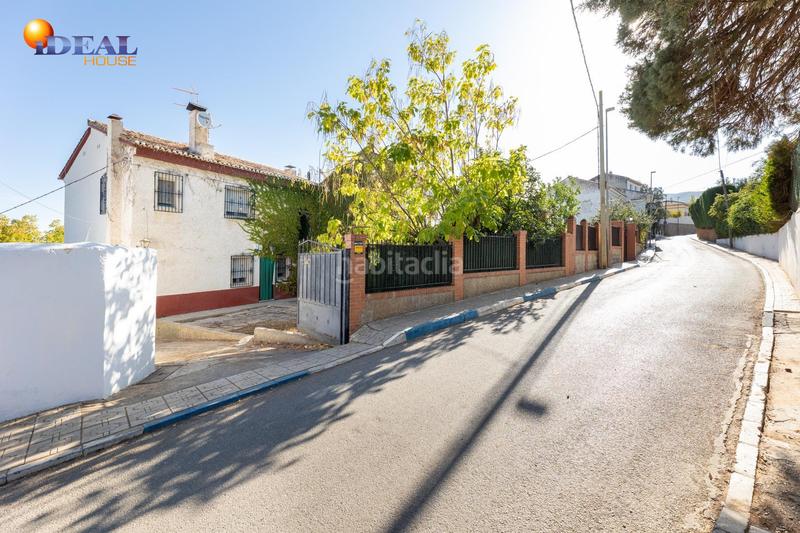 Foto dcf340d3-c955-4dab-9440-c98a6b5832b3. Xalet a calle de emilio muñoz 45 a Dílar