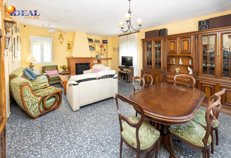 Foto e4e00cd0-678b-48dd-aee7-930ac4a58698. Xalet a calle de emilio muñoz 45 a Dílar