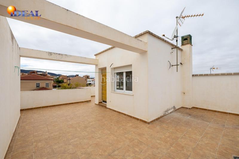 Foto 709339d2-5f93-42db-8a6c-7bb610899a9a. Casa adossada amb aparcament a Ogíjares