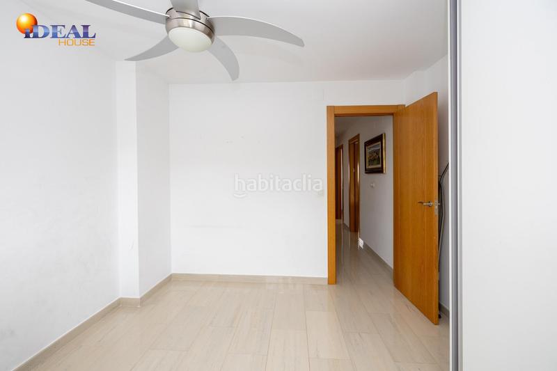 Foto c1e28ba3-0659-4c1d-8f0a-c7a9378f7d08. Casa adossada amb aparcament a Ogíjares