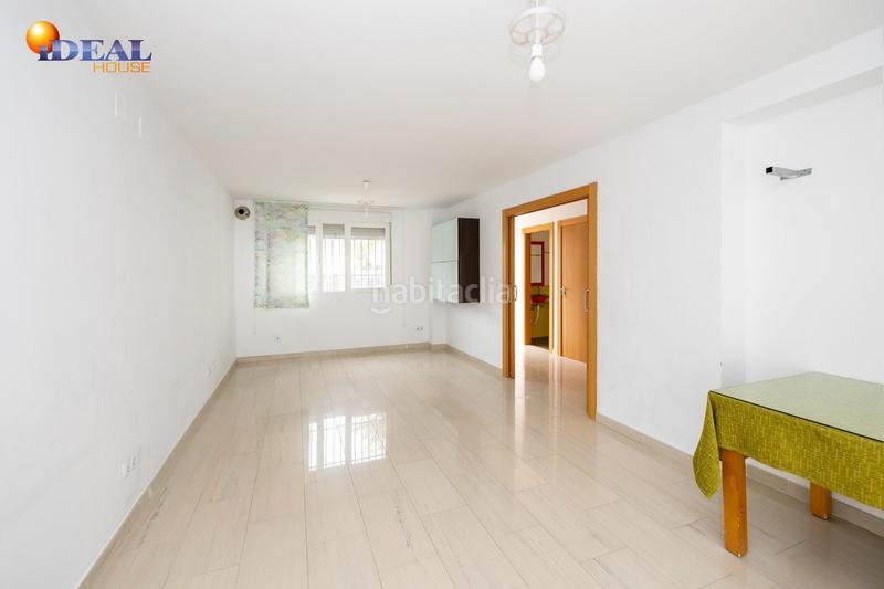 Foto e0dc0db8-7a84-4405-bbe6-faa3a7053d50. Casa adossada amb aparcament a Ogíjares