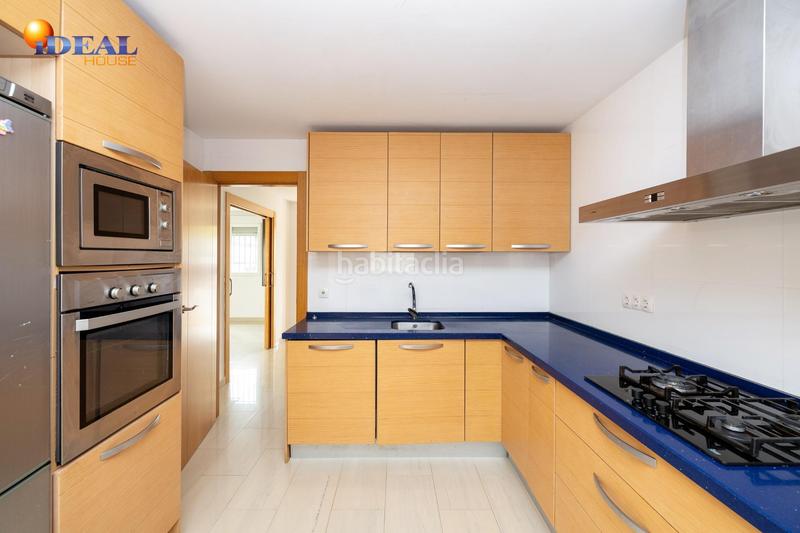 Foto ee83e89d-1a39-46f4-904b-59a51d34f99d. Casa adossada amb aparcament a Ogíjares