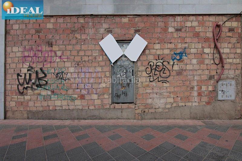 Foto 31fb0dae-4db2-4461-a475-79f4e381ea56. Locale commerciale in San Antón Armilla