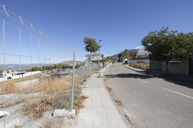 Foto dbd9b7de-754b-4139-b74e-06c62904054f. Terreno residenziale in calle churriana de la vega in Zubia (La)