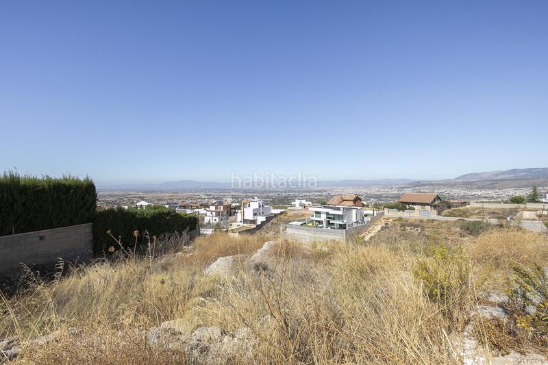 Foto f38f50d2-1a5e-4b34-9008-d6e52a05b3ad. Terreno residenziale in calle churriana de la vega in Zubia (La)