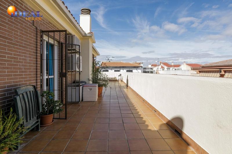 Foto 9e7b18fe-f946-4080-b889-bc0613aee4b3. Dachwohnung mit heizung parking in San Miguel Armilla