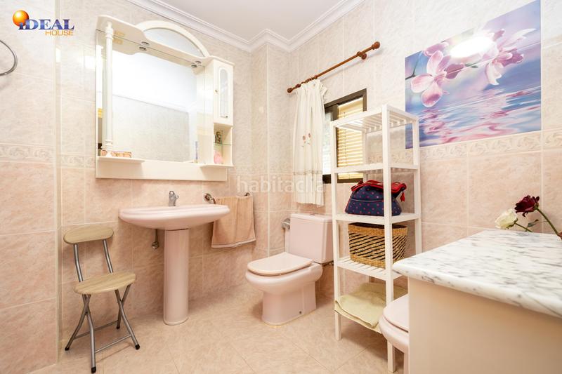 Foto 181253fc-0aa7-413a-ace0-71de05b5b5e9. Reihenhaus in calle de mariana pineda 1 in Lecrín