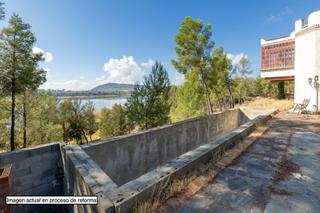 Chalet  Paseo del agua  12. Chalet en pantano del cubillas