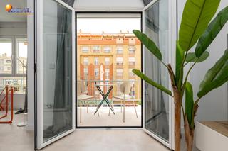 Pis  Camino de ronda. Piso amplio y luminoso en camino de ronda, junto a las flores  u