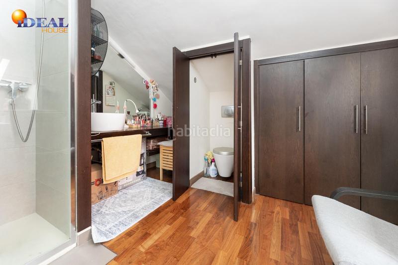 Foto 1a61727b-3979-4978-b082-bf36613085b9. Dúplex amb calefacció aparcament piscina a Crta. De la Sierra Granada