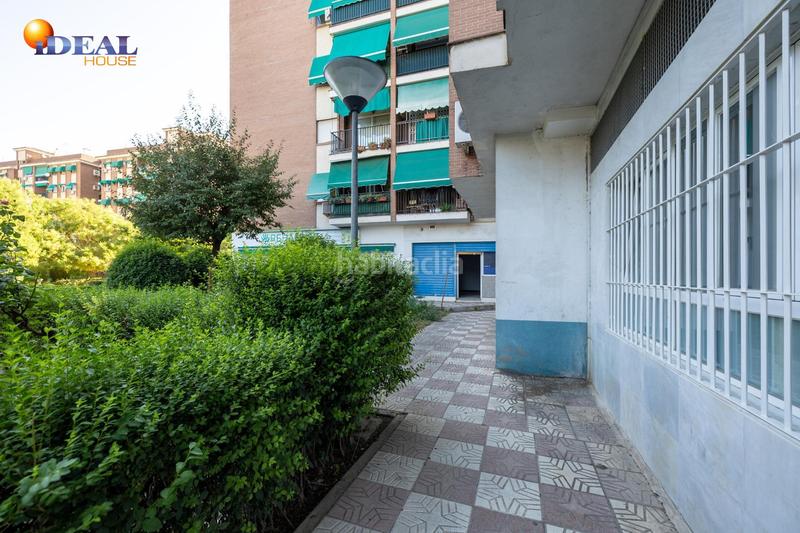 Foto 43d9ff71-3a9e-4a2c-849d-3bd95f6d29bc. Business premise in Av. F. Garcia Lorca - Nueva Estación Autobuses Granada