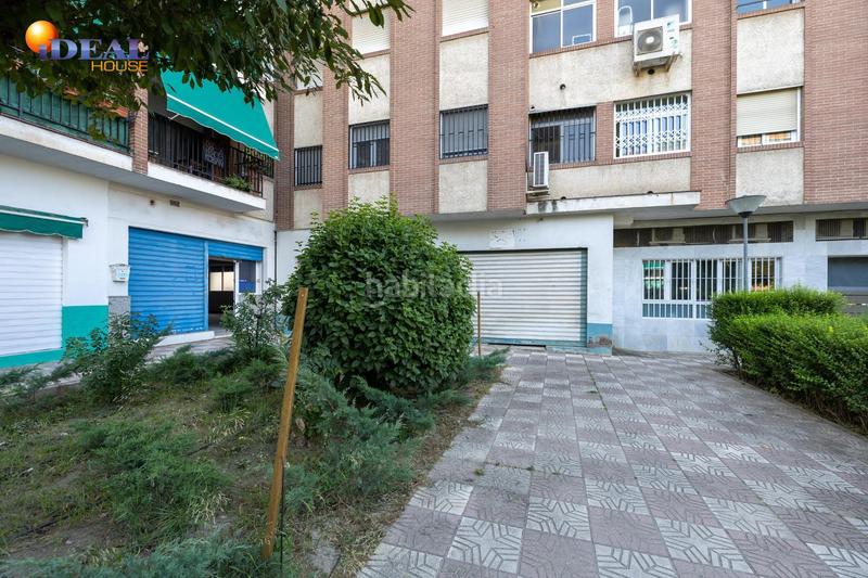 Foto 5d4de02d-a9df-447f-8418-defe203f02f2. Business premise in Av. F. Garcia Lorca - Nueva Estación Autobuses Granada