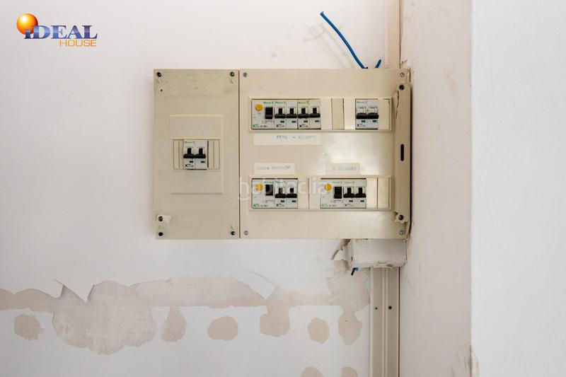 Foto 89e6d2af-eb25-4731-9cd0-ee12f5b54eb4. Business premise in Av. F. Garcia Lorca - Nueva Estación Autobuses Granada