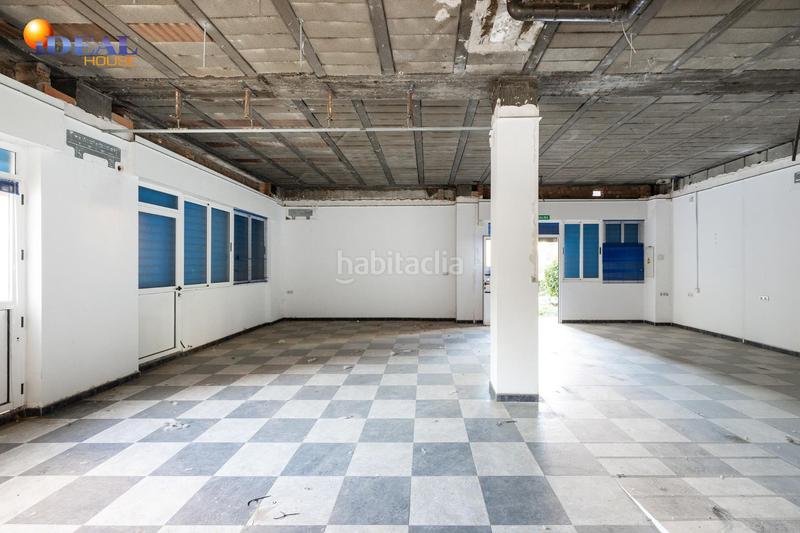 Foto c0033507-6156-4dca-86af-23bc88c43a3e. Business premise in Av. F. Garcia Lorca - Nueva Estación Autobuses Granada